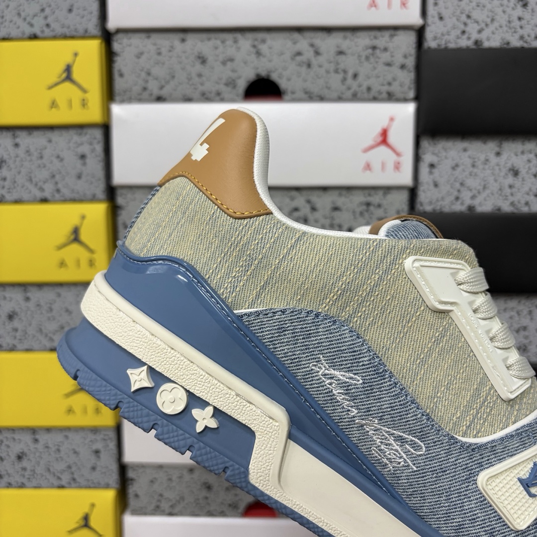 Louis Vuitton Trainer - Image 7