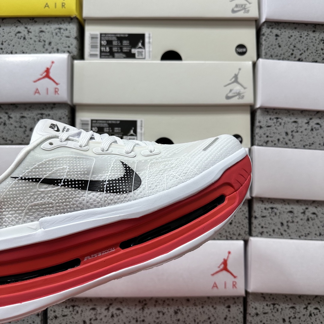 Nike Vomero Premium HQ2050-218 - Image 8