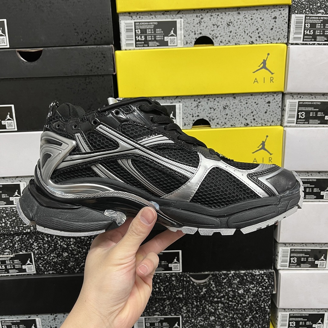 Balenciaga BLCG Runner 7.5 - Image 4