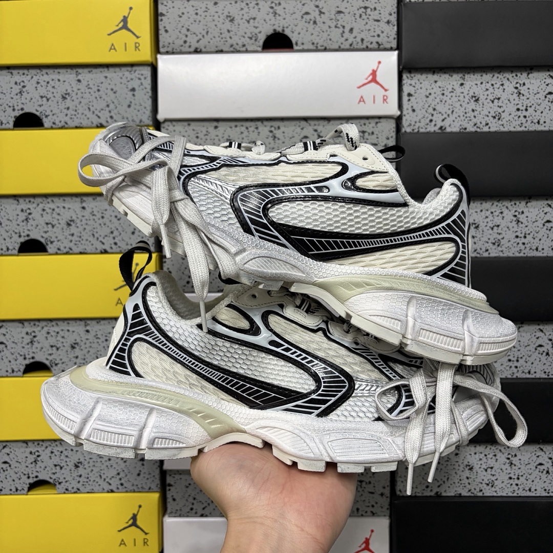 Balenciaga BLCG 3XL - Image 9