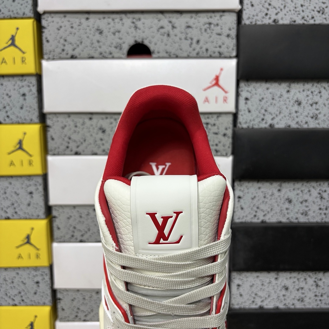 Louis Vuitton Trainer - Image 3