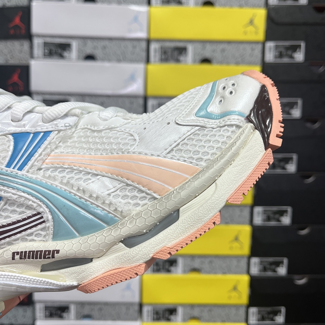 Balenciaga BLCG Runner 7.5 - Image 3
