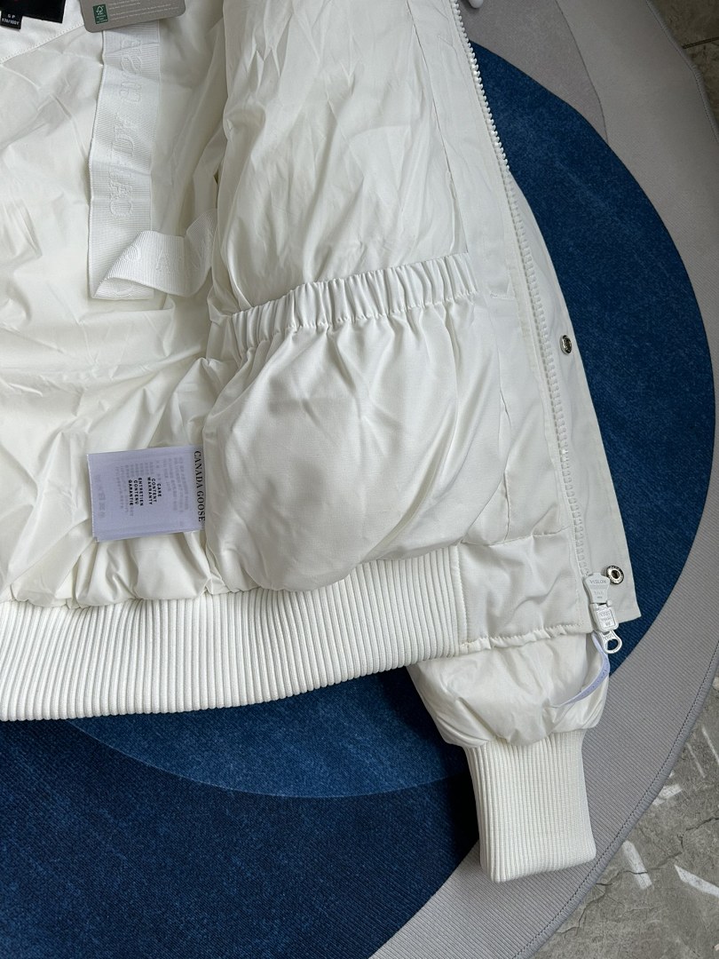 Canada Goose Chilliwack Bomber Jacket - Image 22