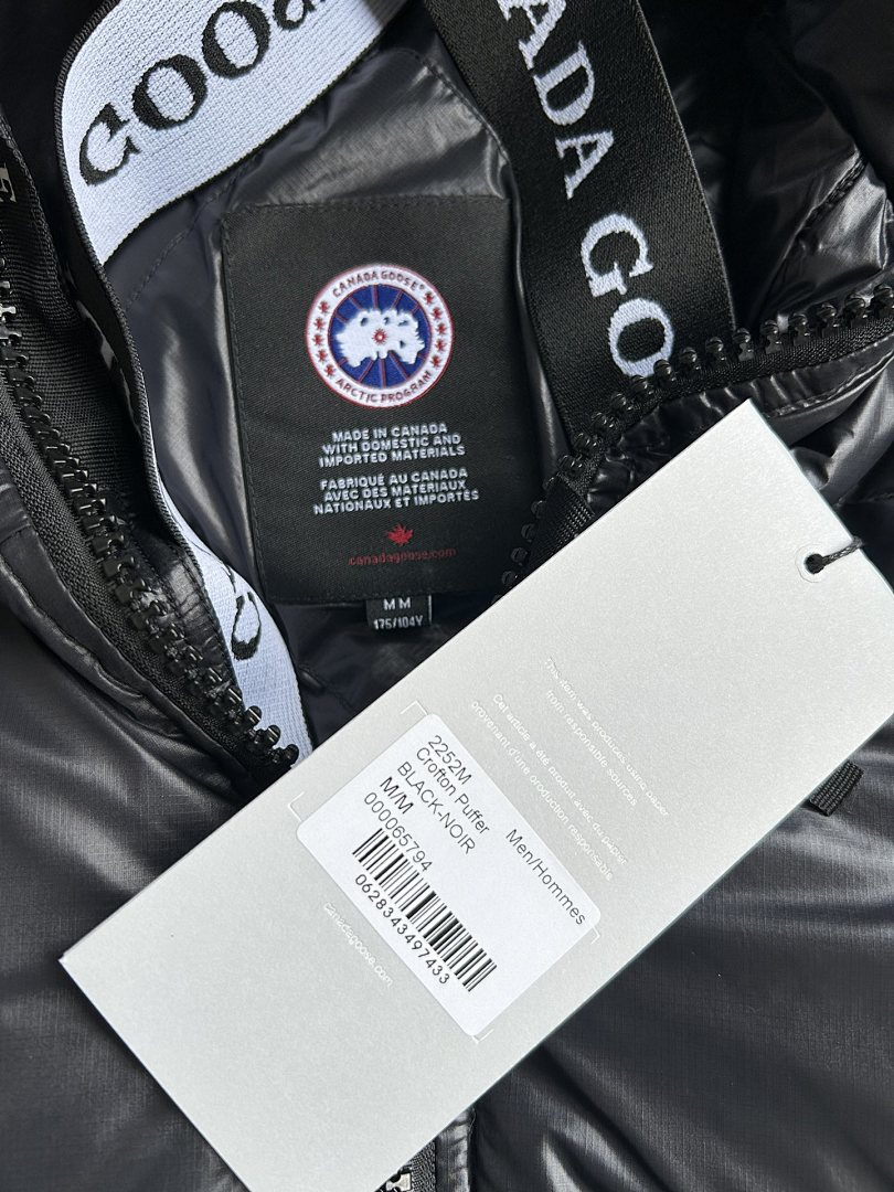 Canada Goose Crofton Puffer Jacket - Image 26