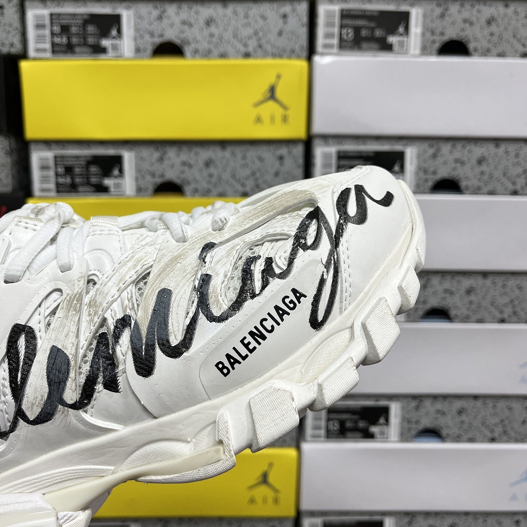Balenciaga BLCG Track 3.0 - Image 2