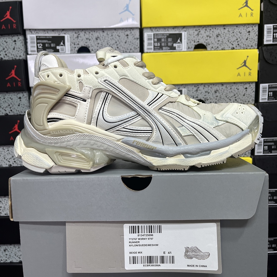 Balenciaga BLCG Runner 7.5