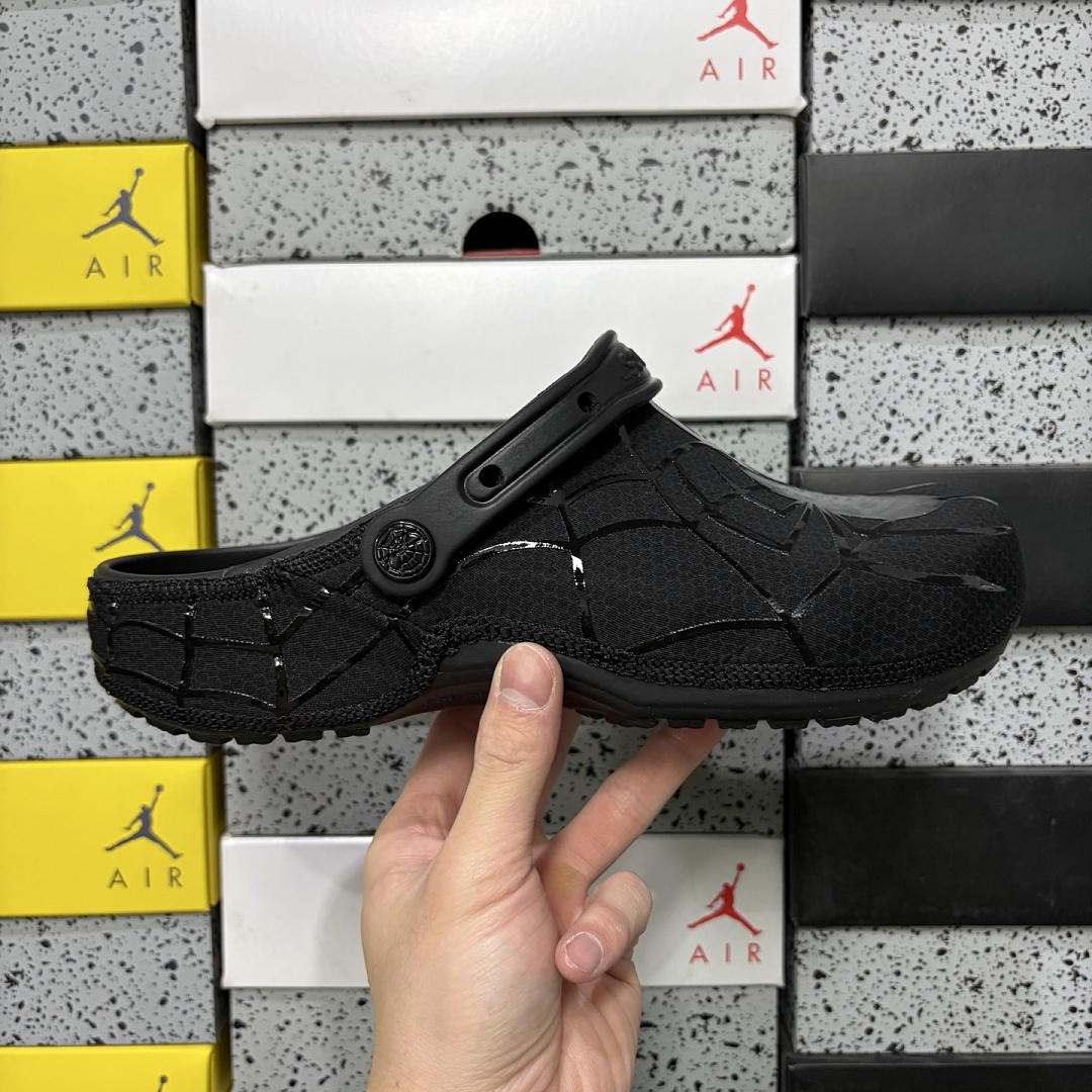 Crocs Triple Black - Image 2