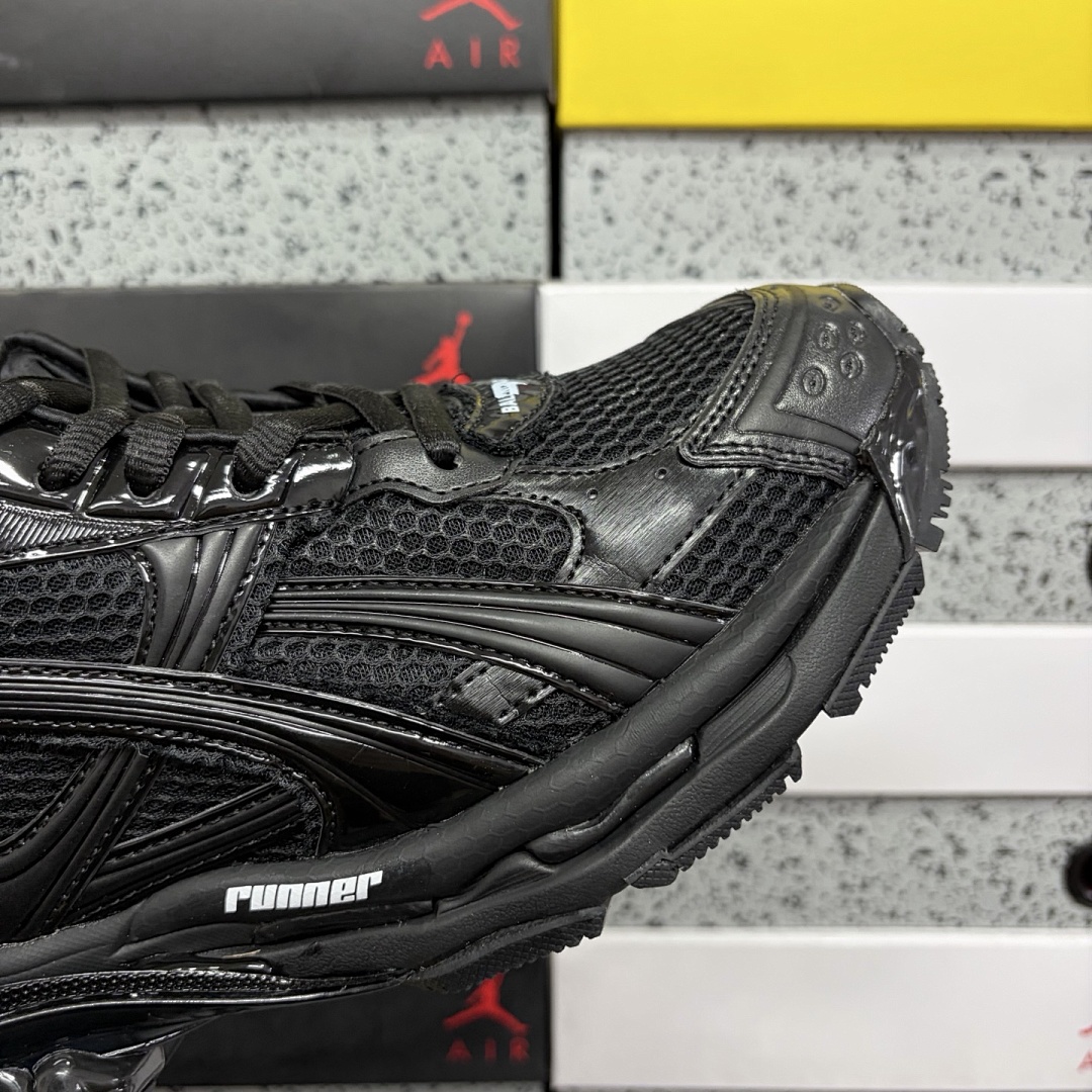 Balenciaga Runner 7 Gen (Black LED) - Image 10