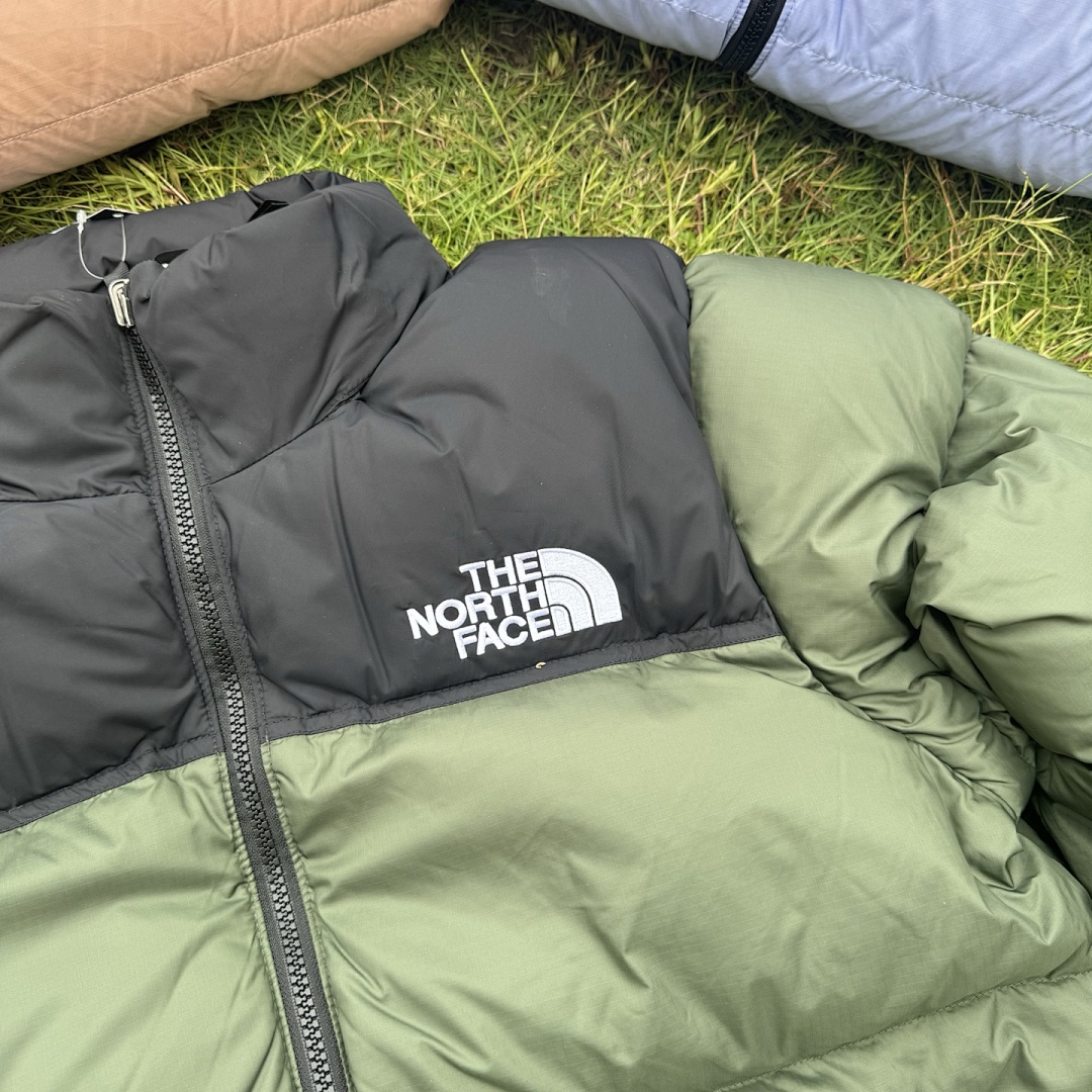 The North Face TNF 1996 Retro Nuptse 700 Fill Packable Jacket - Image 20