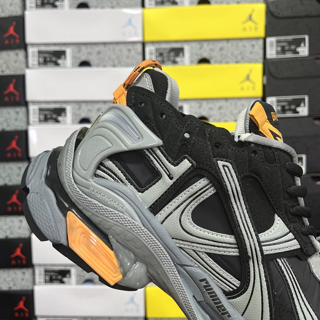 Balenciaga BLCG Runner 7.5 - Image 2