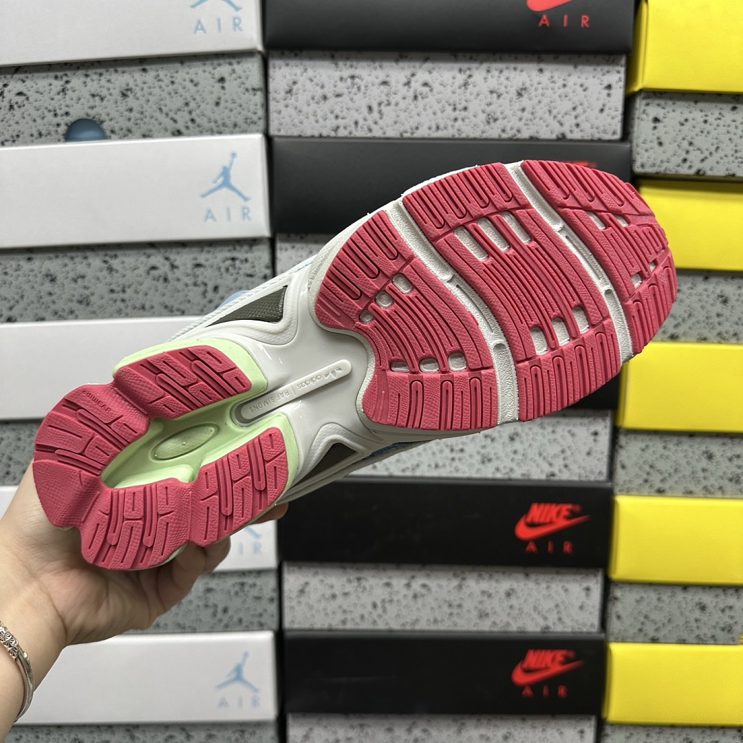 On Running Ozweego - Image 9