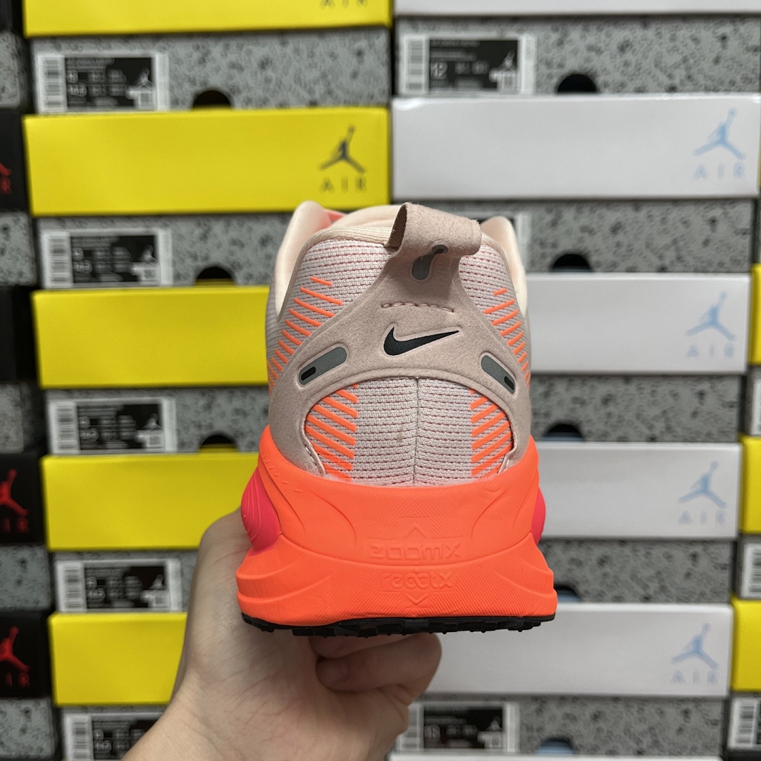 Nike Zoom Vomero - Image 8