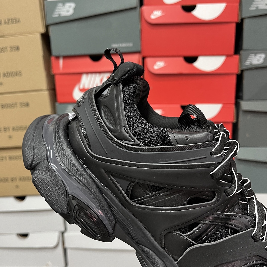 Balenciaga BLCG Track - Image 3