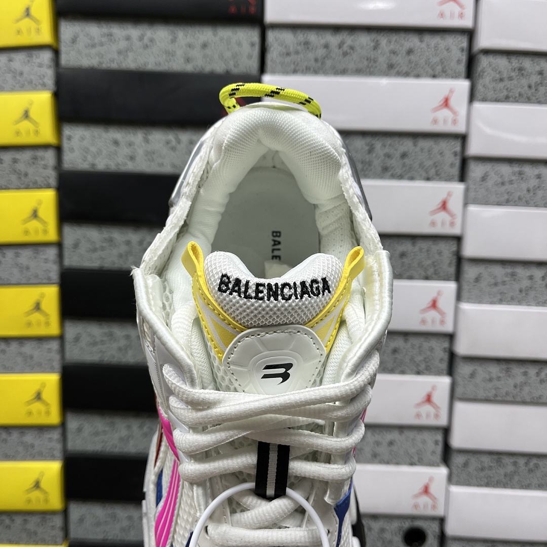 Balenciaga BLCG Runner 7.5 - Image 8