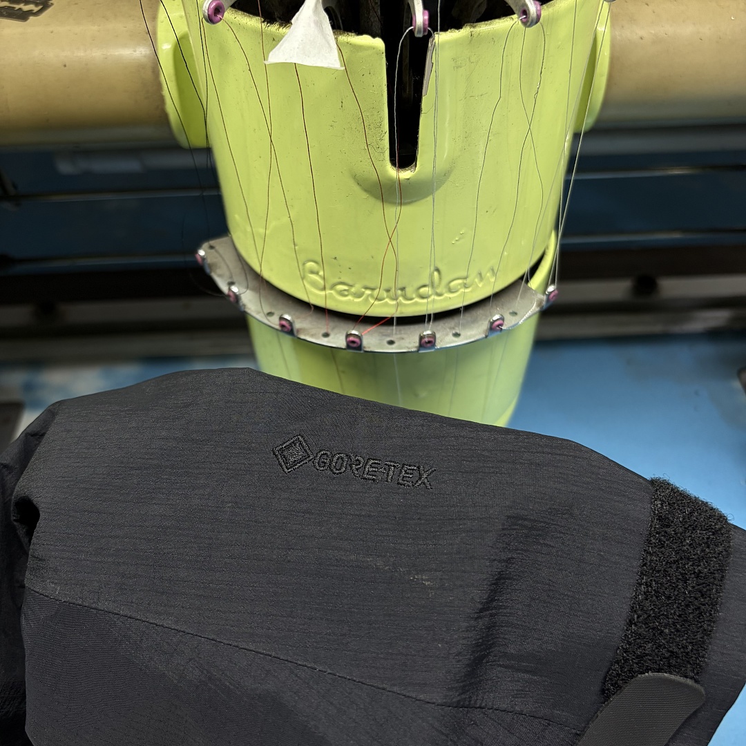 Arc'teryx Alpha Jacket (Gen2.2) - Image 6