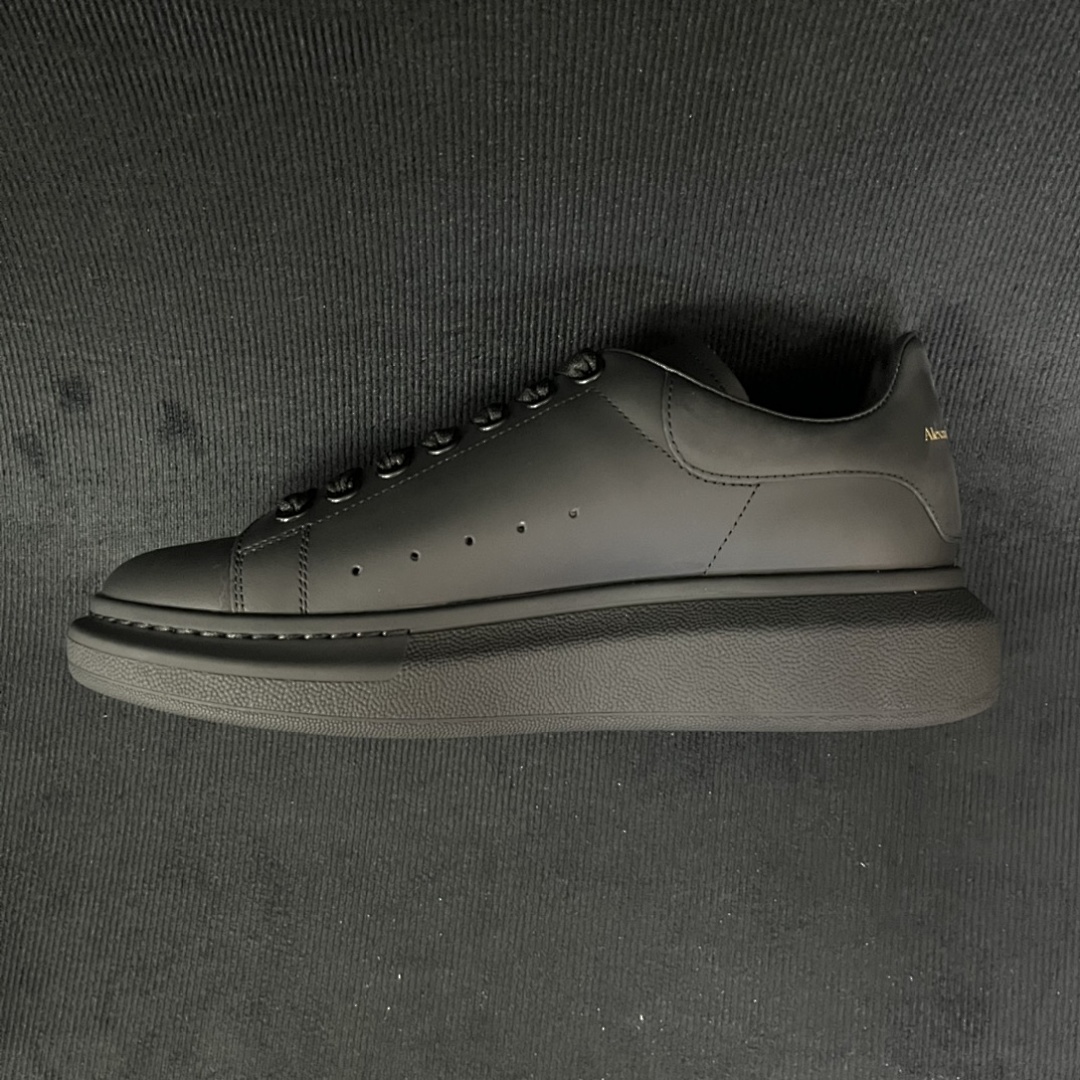 Alexander McQueen Alexander McQueen - Image 15