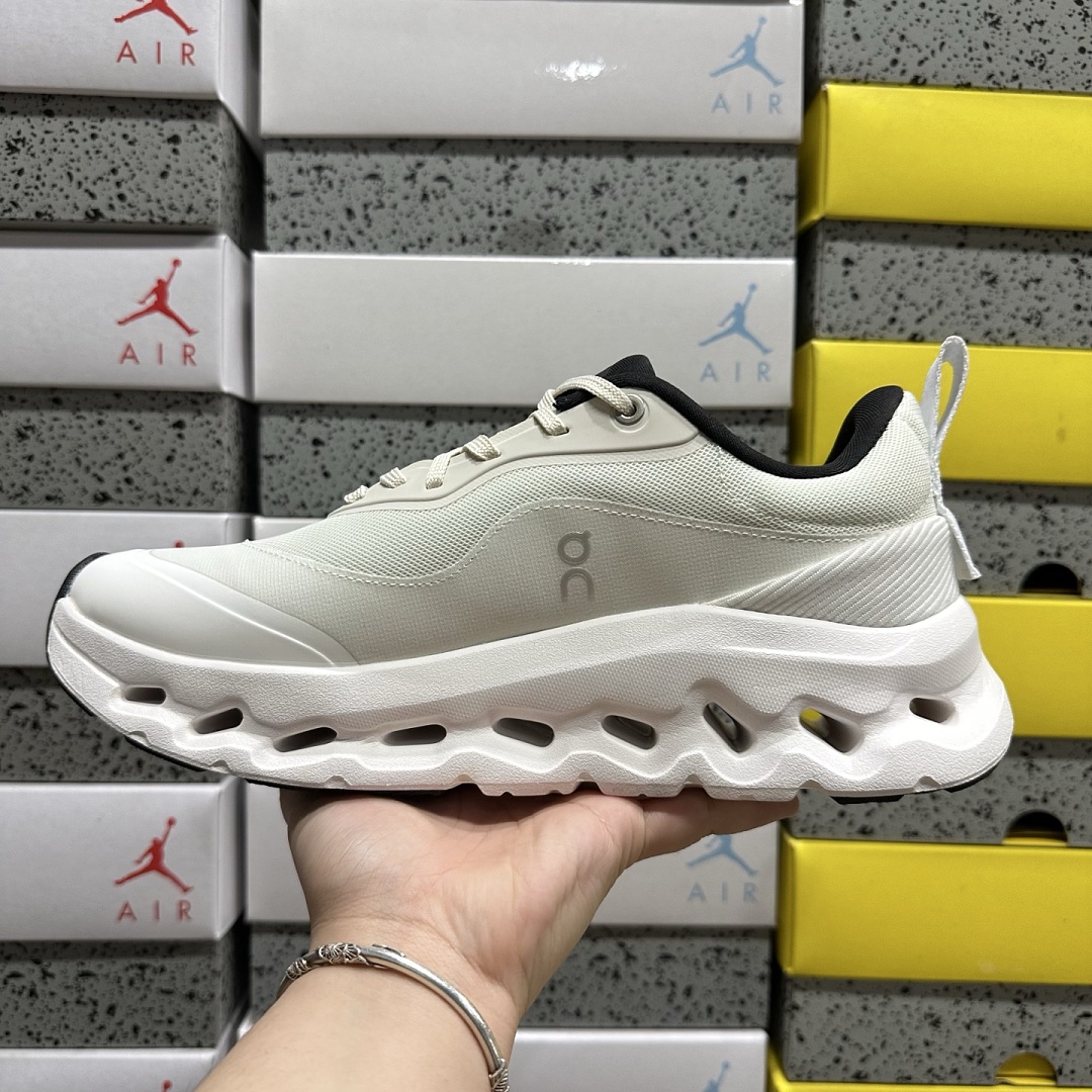 On Running Running Cloudtilt 2 LOEWE Sand White 3ME10692979 - Image 2