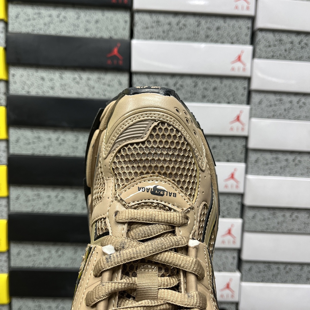 Balenciaga BLCG Runner - Image 83