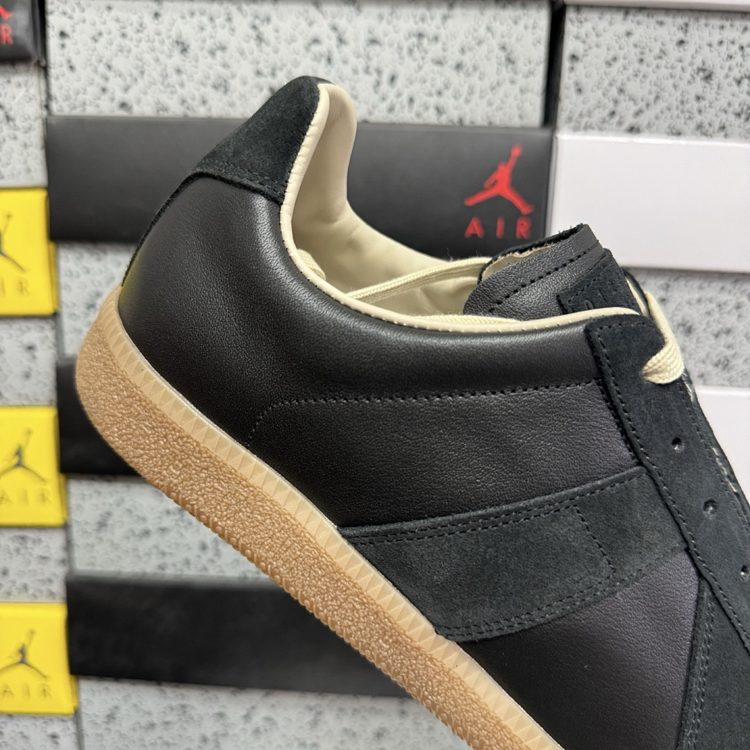 On Running Maison Margiela Replica German Army Trainer Black Gum H6851 Yellow (GATs Suede) - Image 8