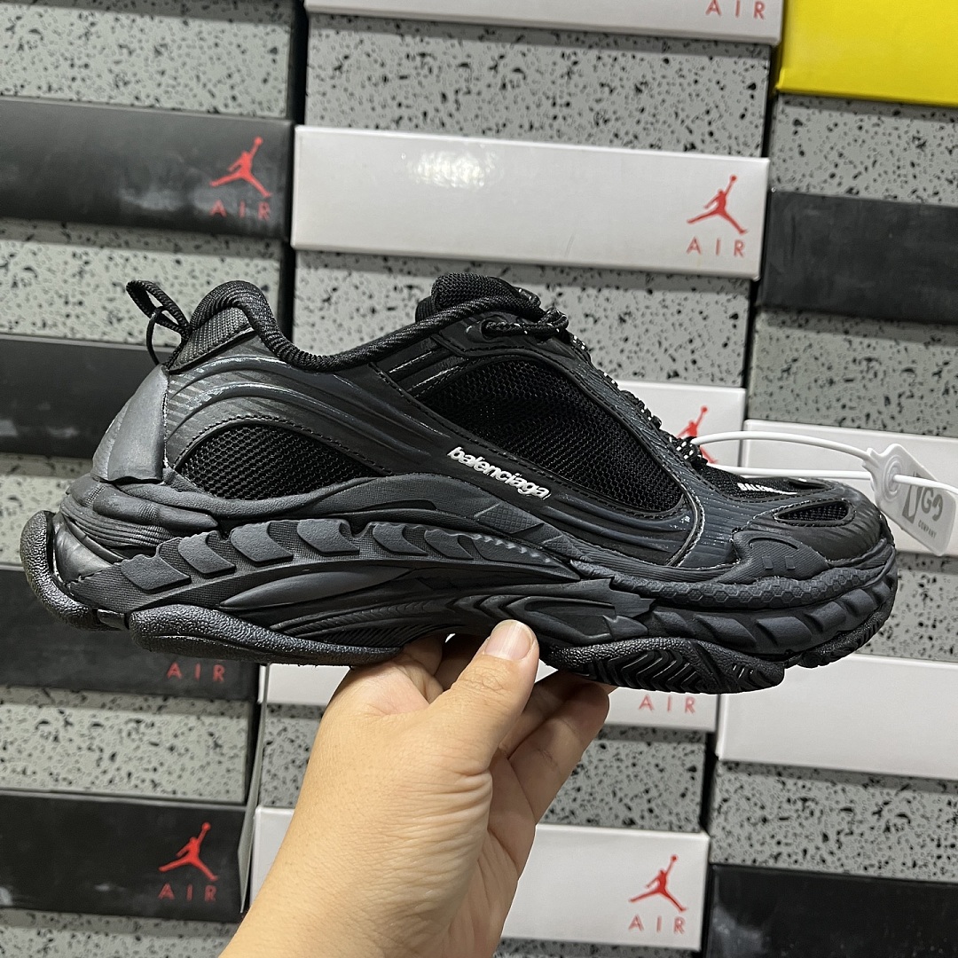 Balenciaga Triple S 2 - Image 5
