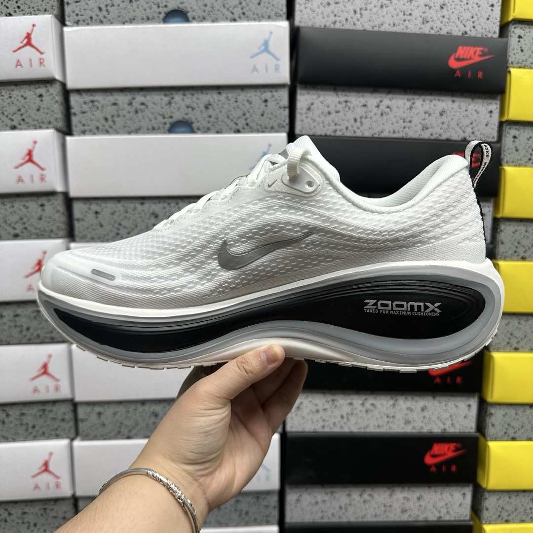 Nike Vomero Plus White Black Cool (Grey) - Image 5