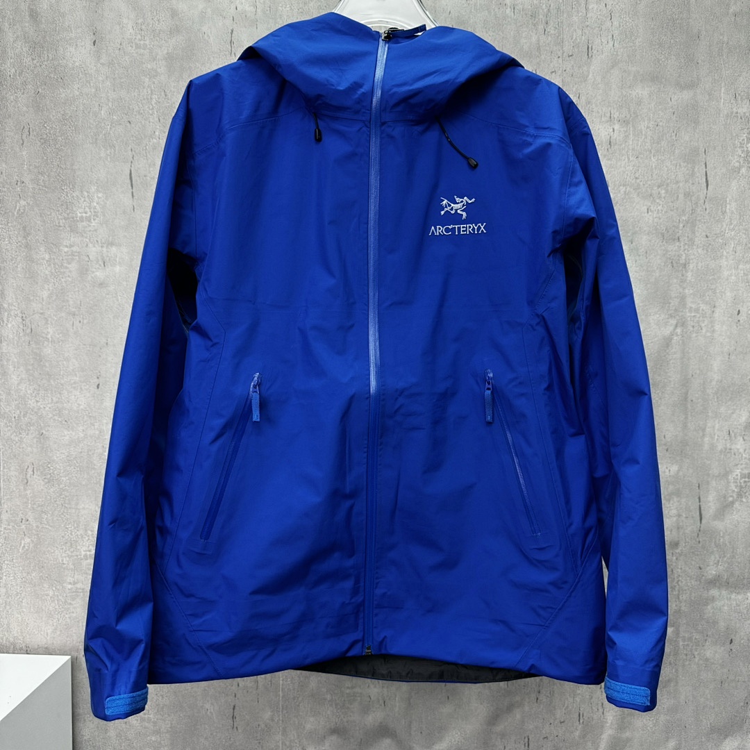 Arc'teryx Beta LT Jacket (Royal Blue)