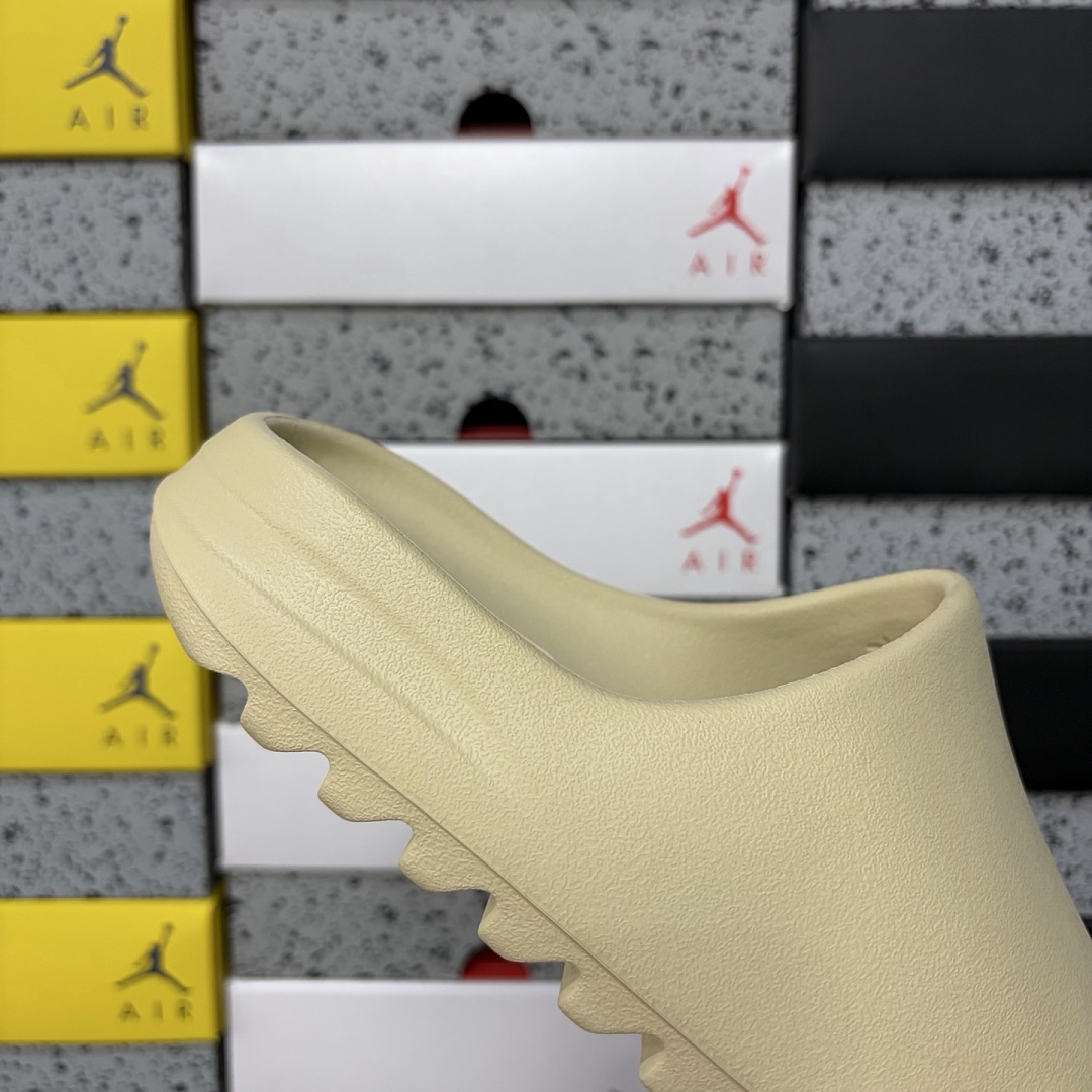 Adidas Yeezy Slide Bone Slides (Matte) - Image 2