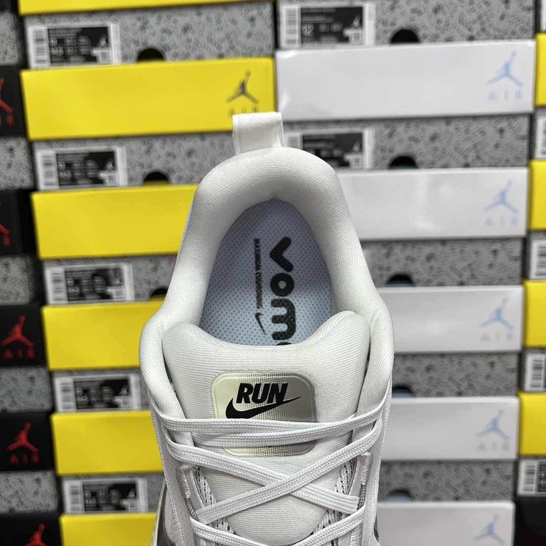 Nike Zoom Vomero - Image 4