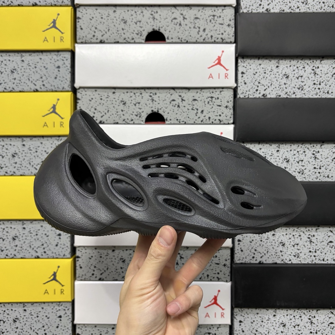 Adidas Yeezy Foam RNR Onyx Clogs - Image 2