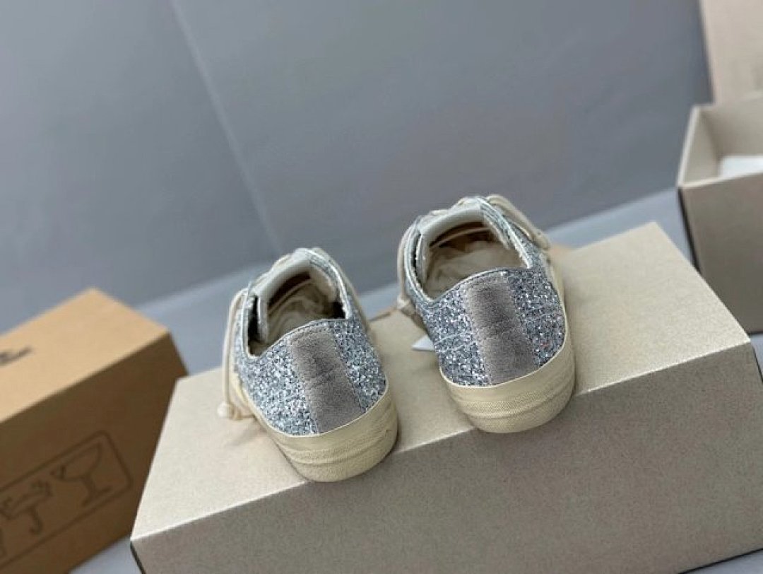 Golden Goose Deluxe Brand - Image 5