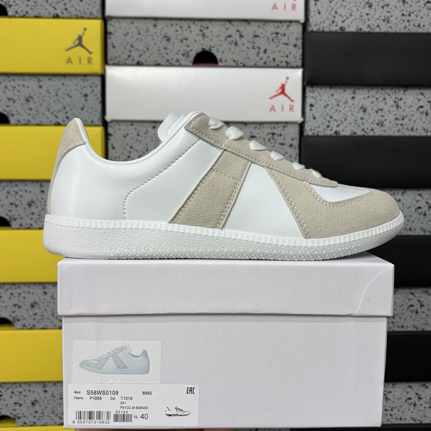 On Running Maison Margiela Replica - Image 13