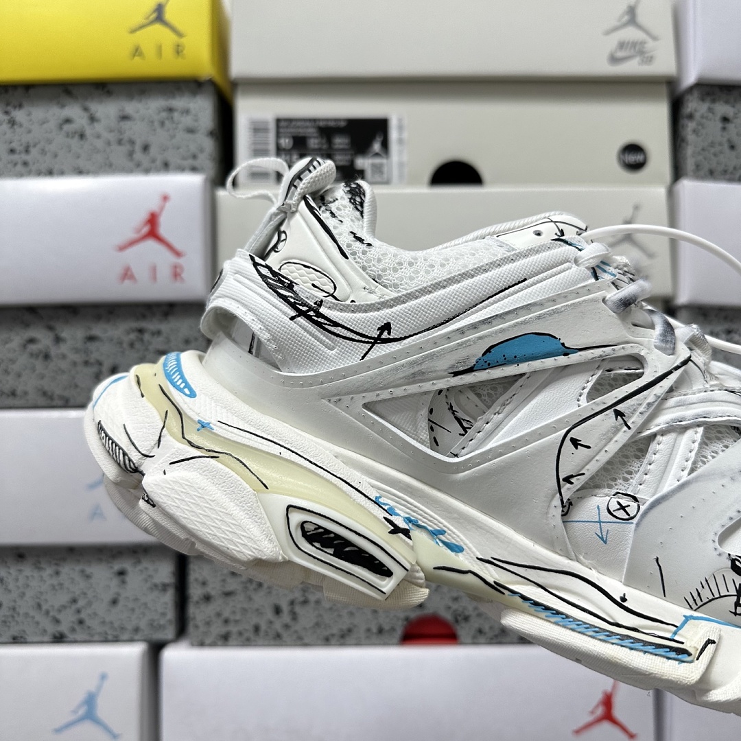 Balenciaga Track - Image 39
