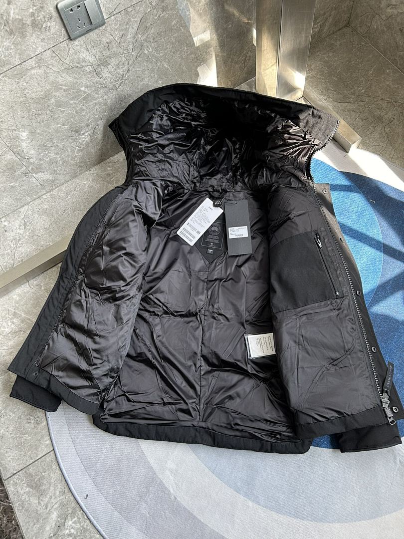 Canada Goose Macmillan Parka Jacket - Image 47
