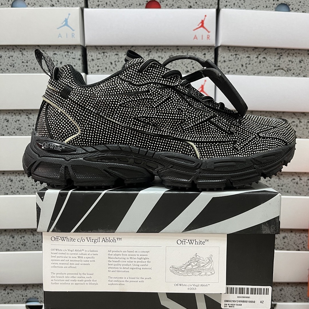 Off-White Be Right Back