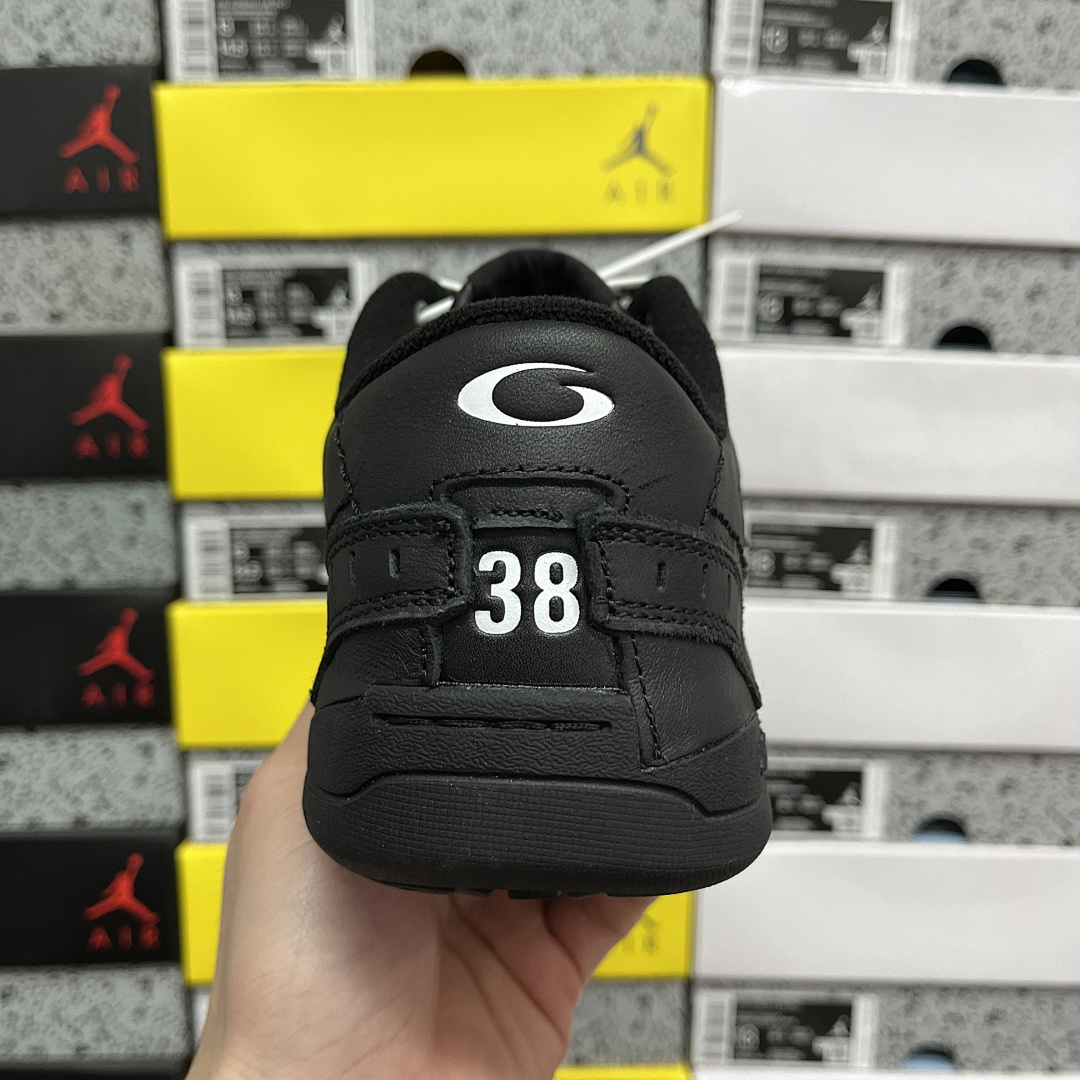 Balenciaga Hamptons Sneakers - Image 4