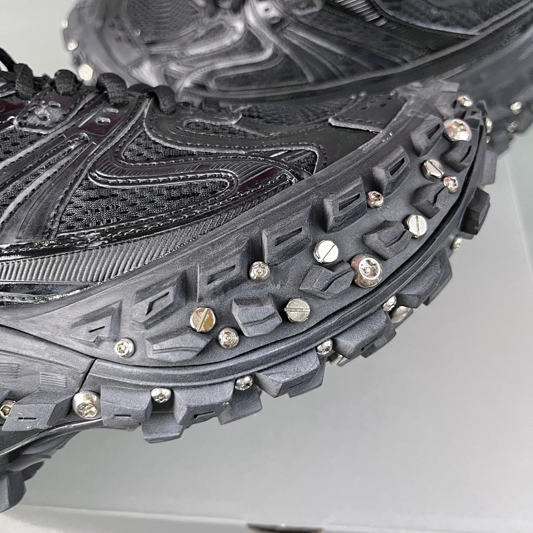 Balenciaga Defender - Image 70