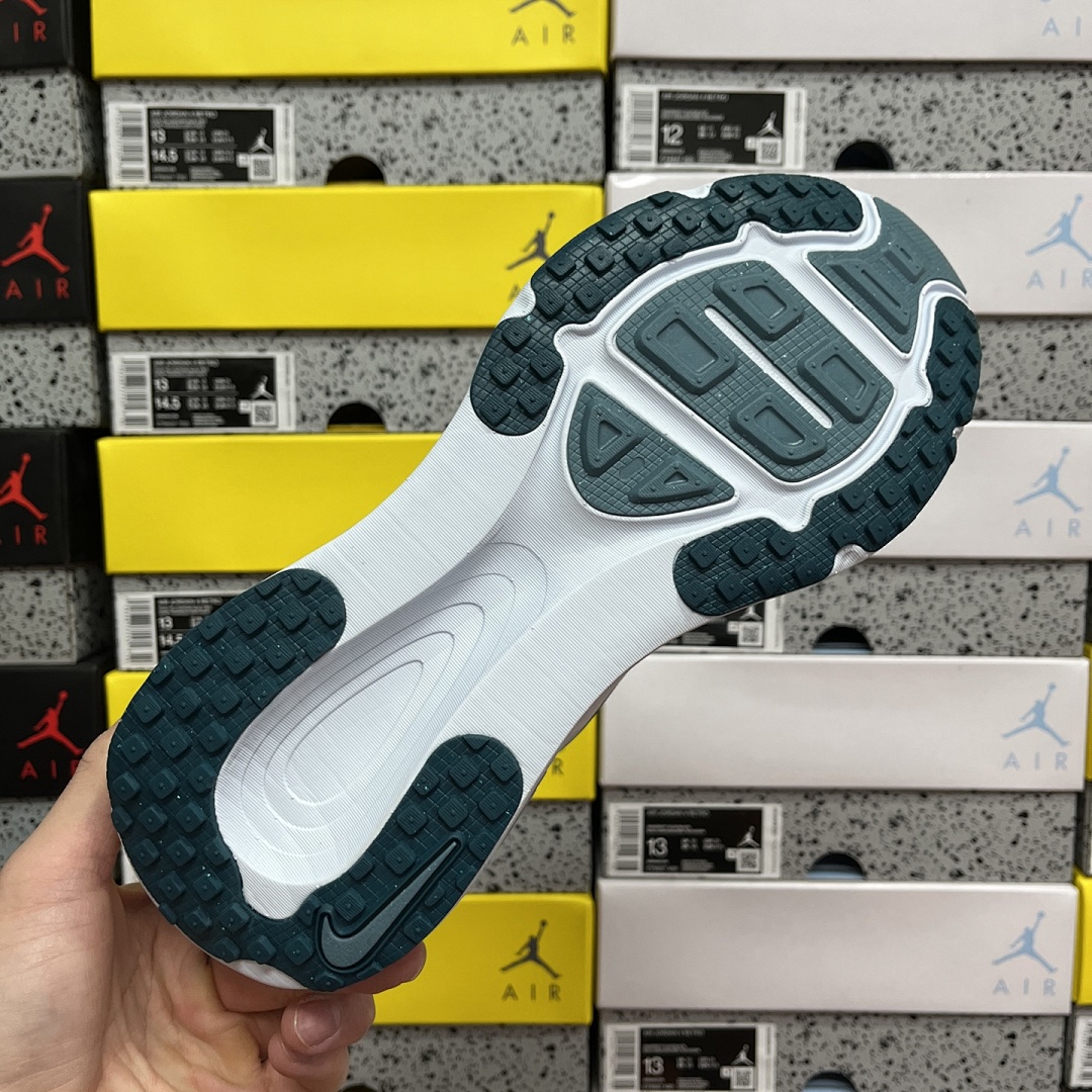 Nike Zoom Vomero - Image 10