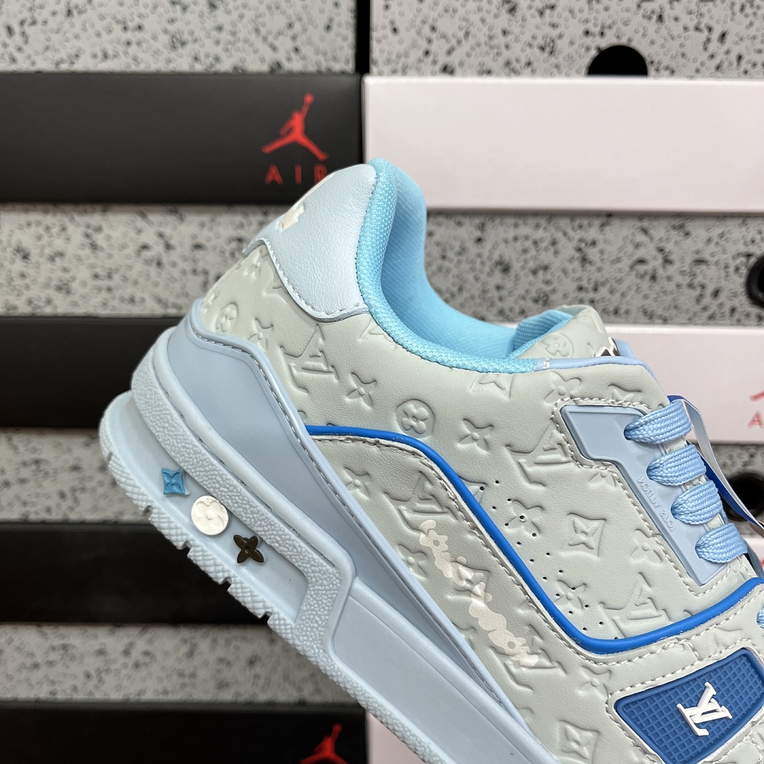 Louis Vuitton Trainer - Image 8