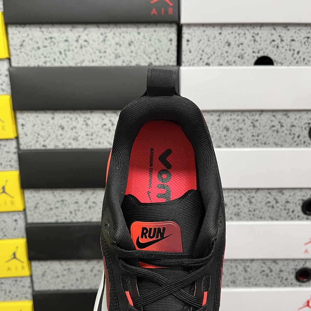 Nike Zoom Vomero - Image 9