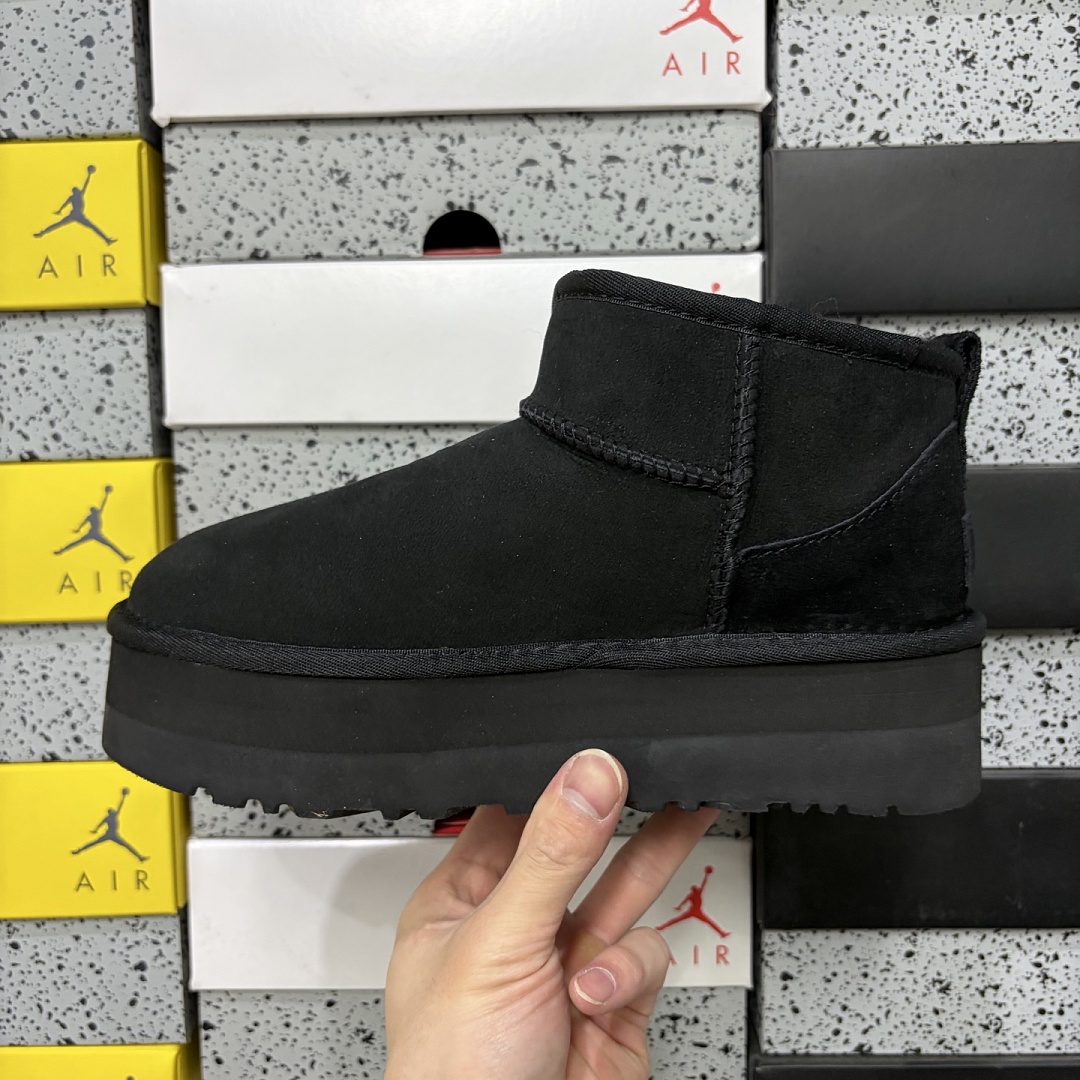 UGG Classic 3Cm Black -5092 - Image 7