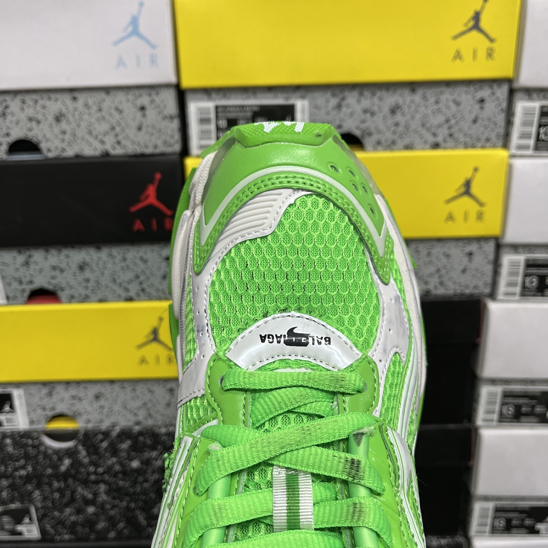Balenciaga BLCG Runner 7.0 - Image 4