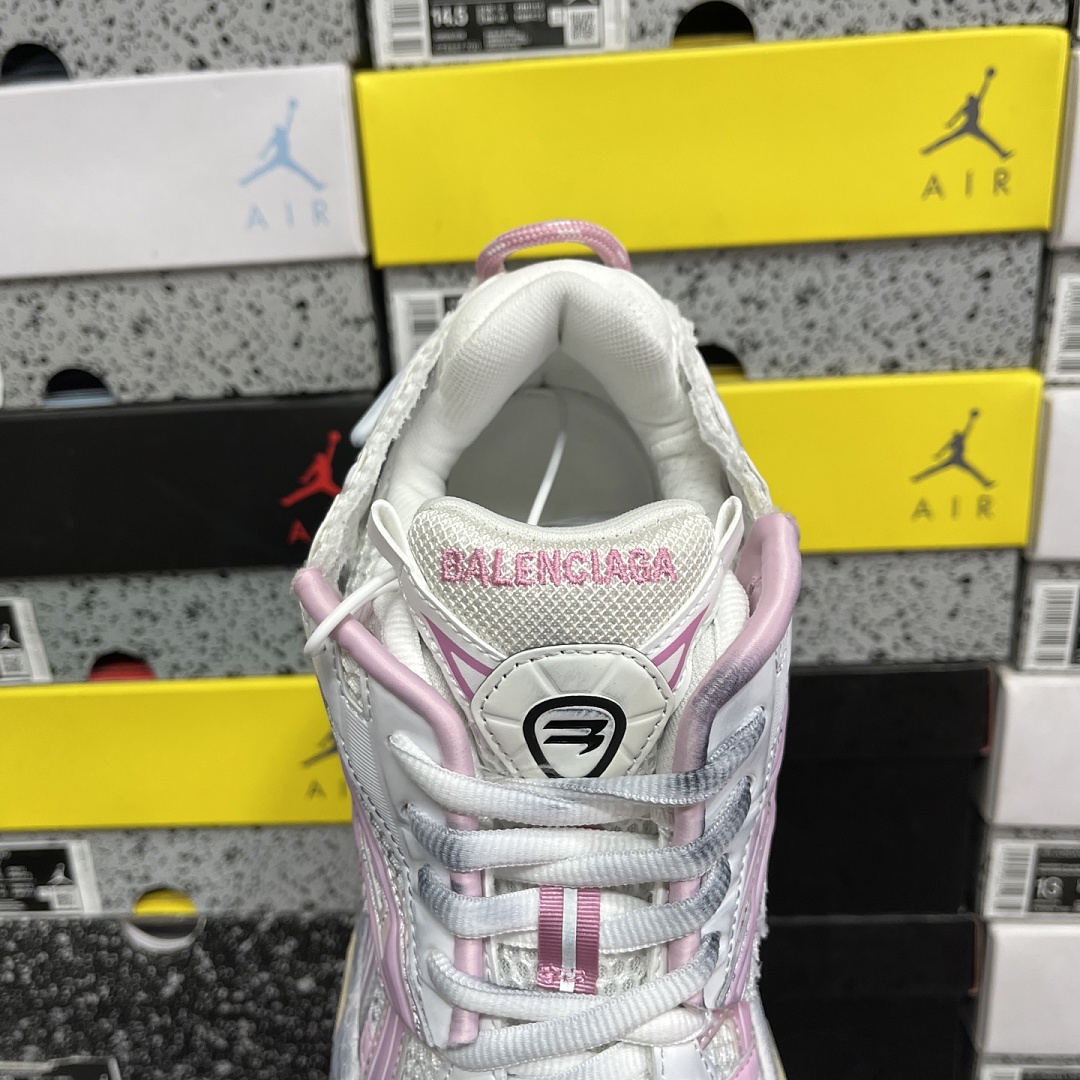 Balenciaga BLCG Runner 7.0 - Image 6