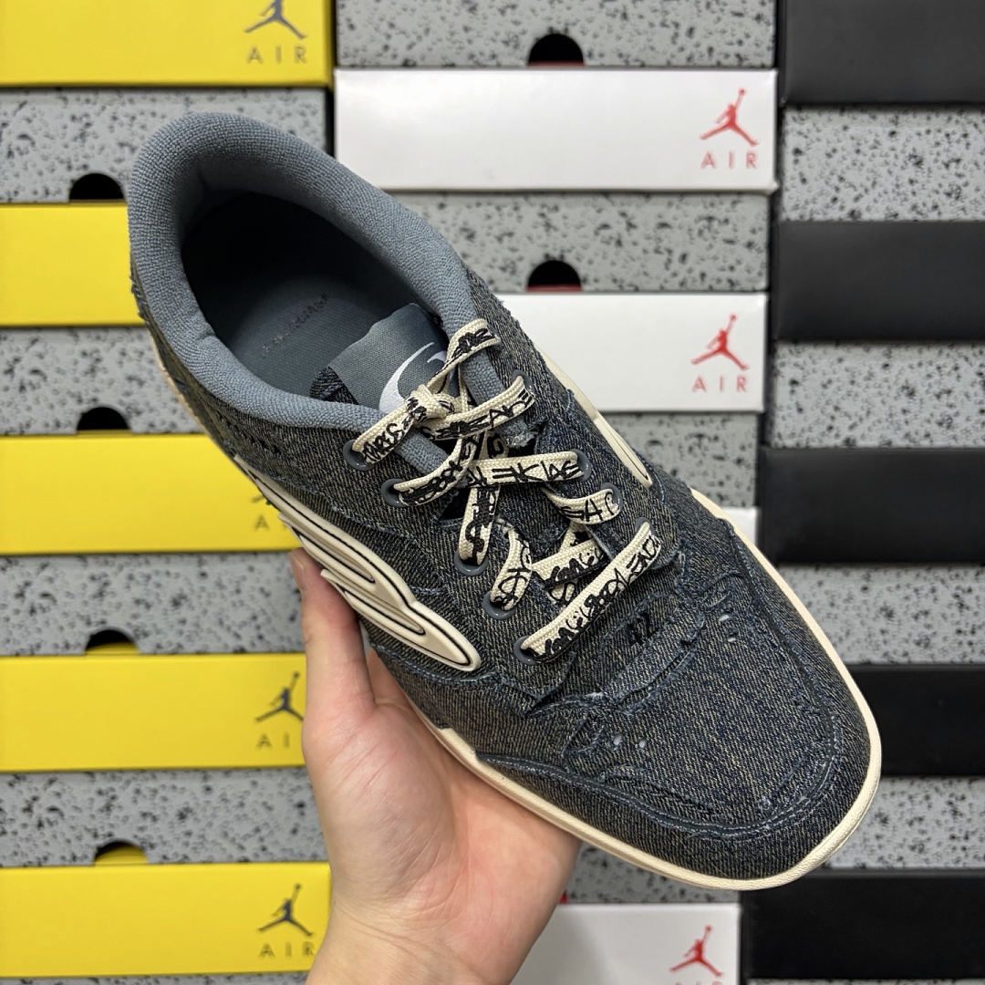 Balenciaga Hamptons Sneakers 18 - Image 4