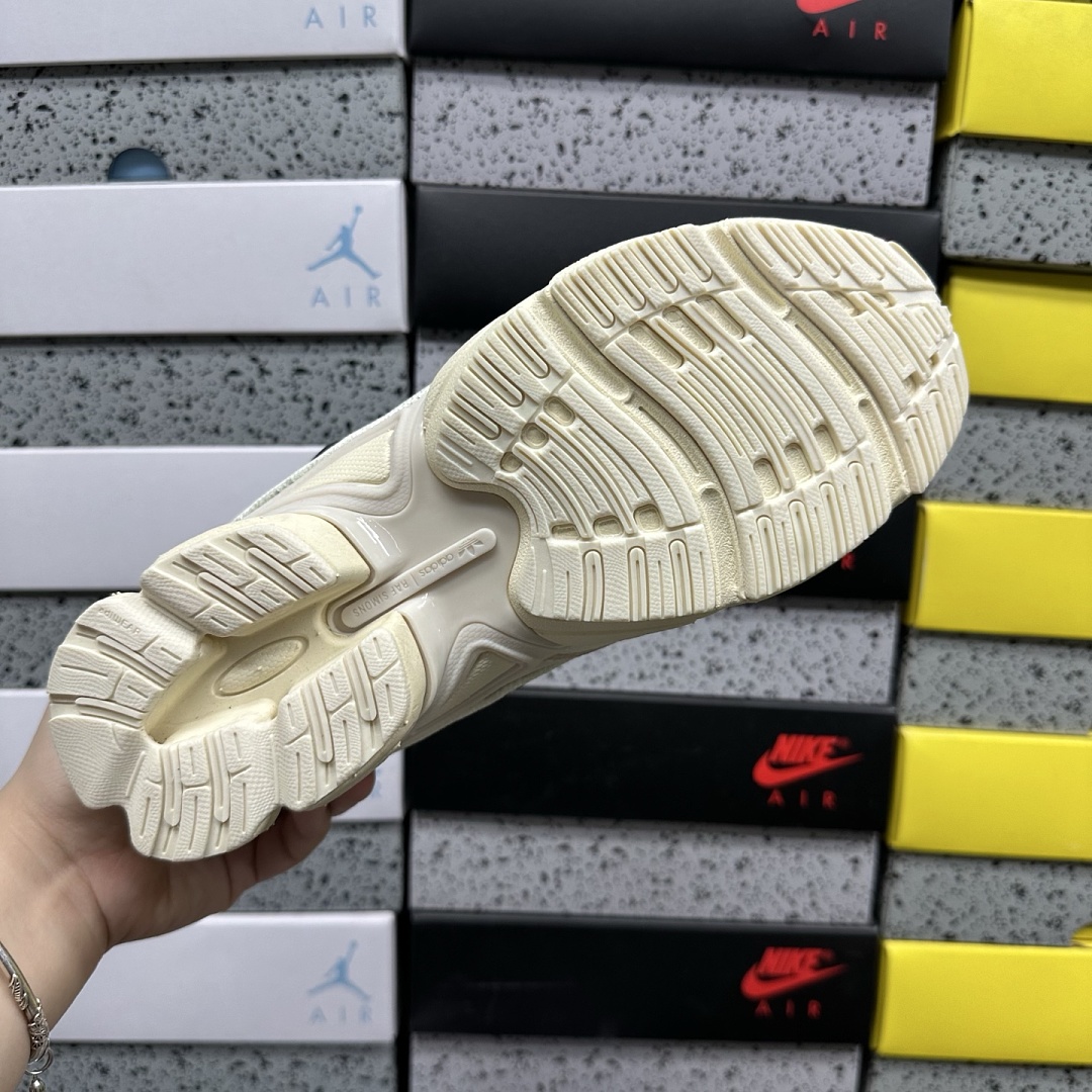 On Running Ozweego Raf Simons (Black White) - Image 10