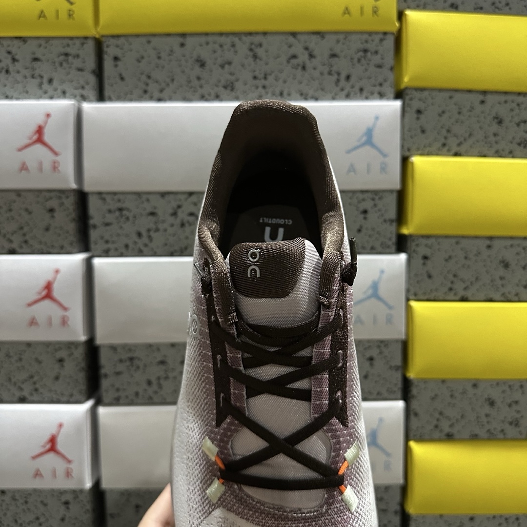 On Running Running Cloudtilt Quartz Pearl - Image 9