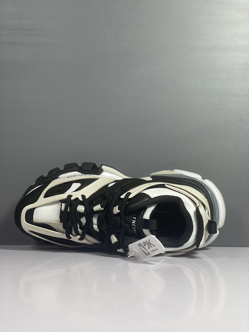 Balenciaga Track - Image 41