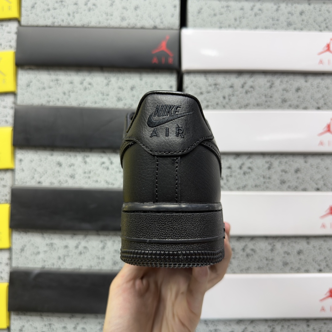Nike Air Force 1 Low Drake - Image 3