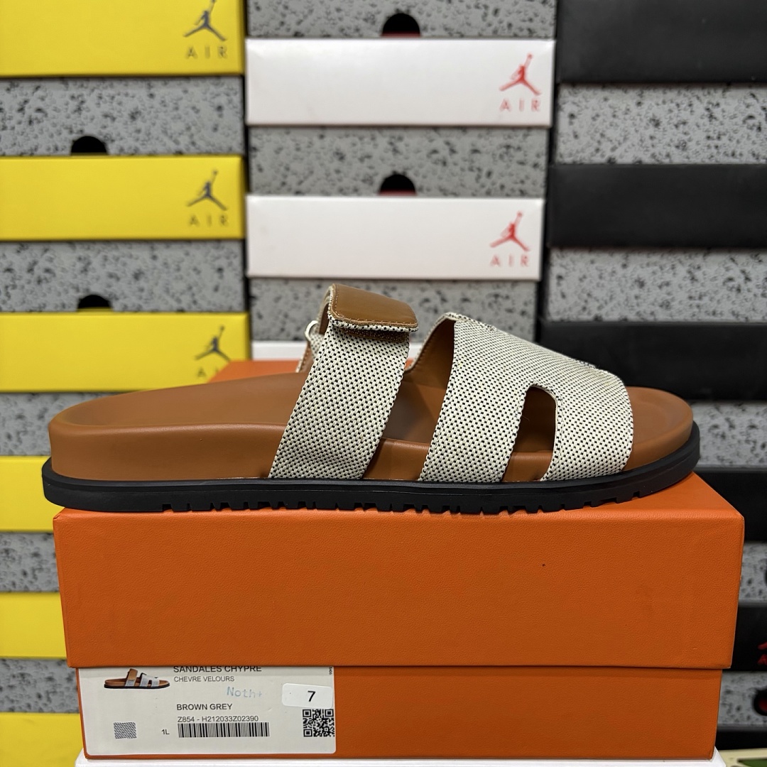 Hermes Chypre Sandal Grey Coffee / Canvas