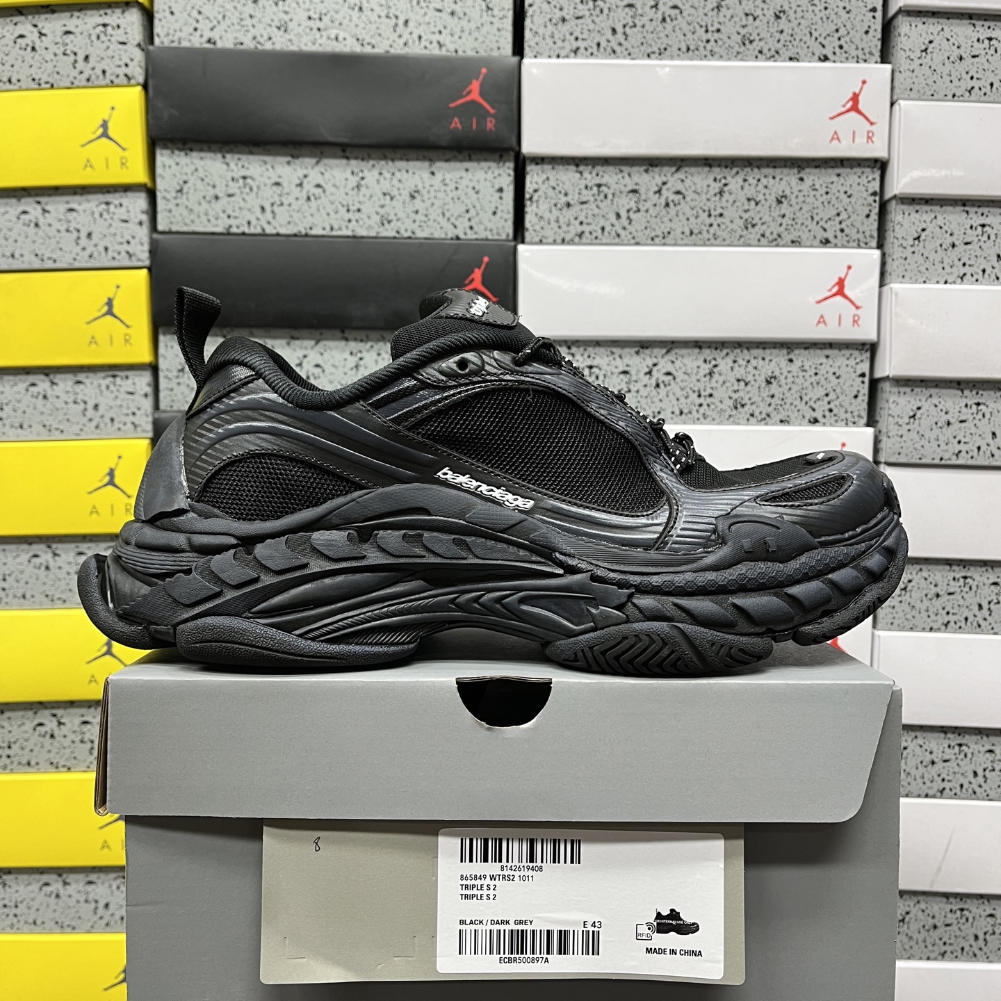 Balenciaga Triple S 2 - Image 11