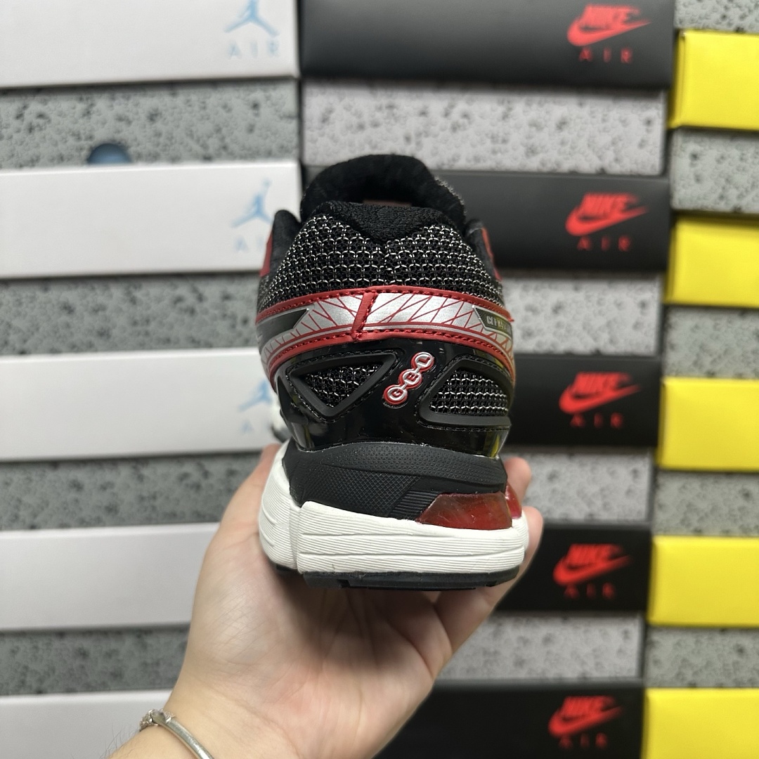 ASICS Gel-Kayano - Image 4